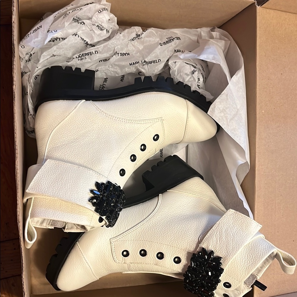 Karl Lagerfeld White and Black Combat Boots with bling NEW 7.5